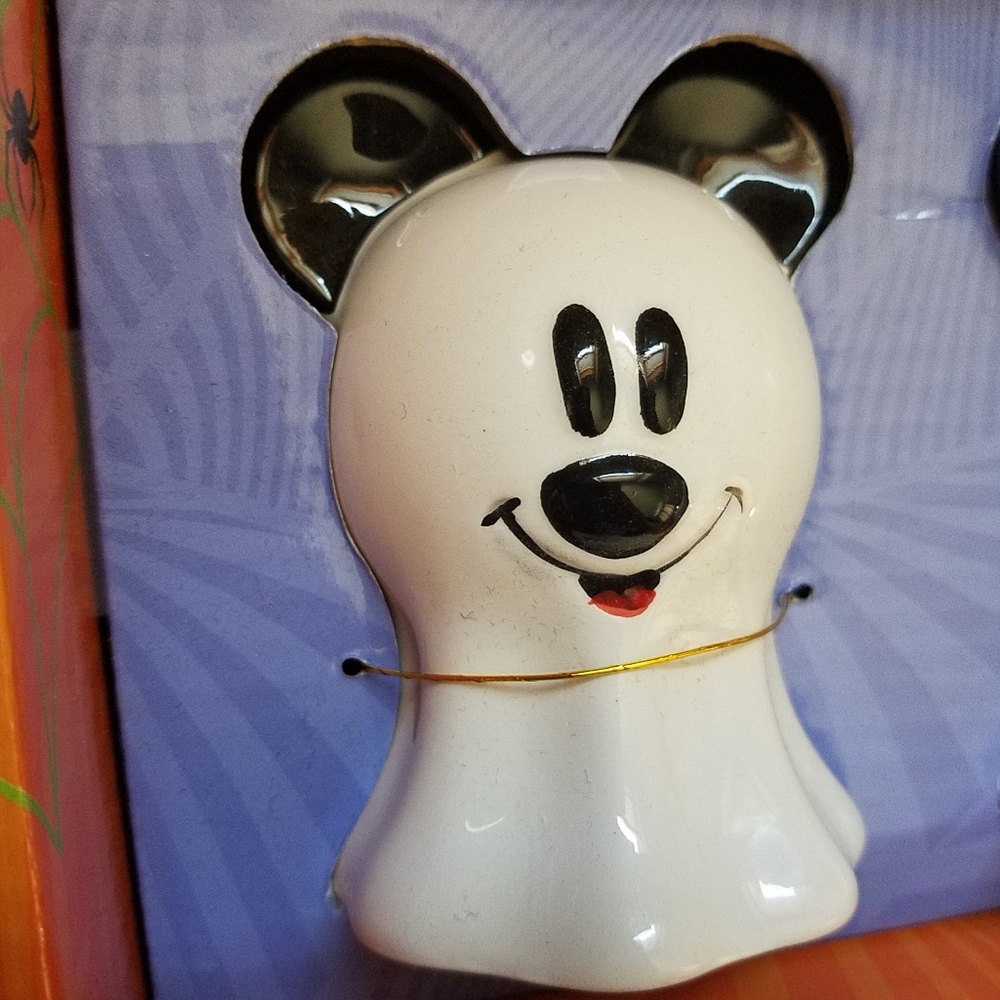 Disney Mickey Minnie Mouse Ghost Salt & Pepper Shakers Halloween - Picture 7 of 9